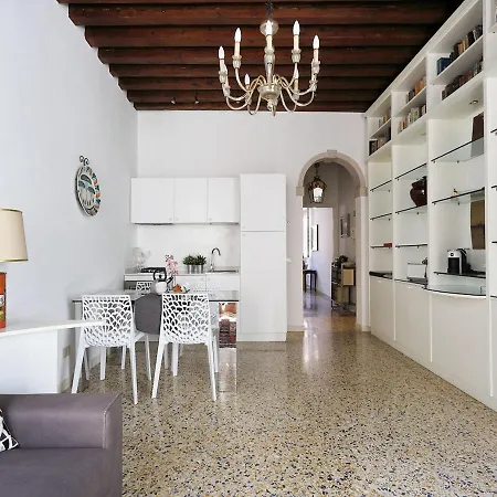 Casa Del Mandolino - Cozy Apt Near The Station! Venice Exterior photo
